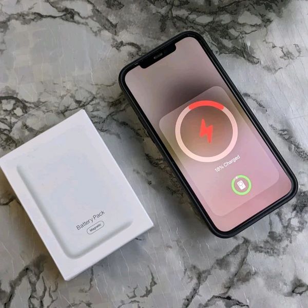 100000mAh MagSafe Wireless Power Bank – Fast Charge for iPhone | UAE
